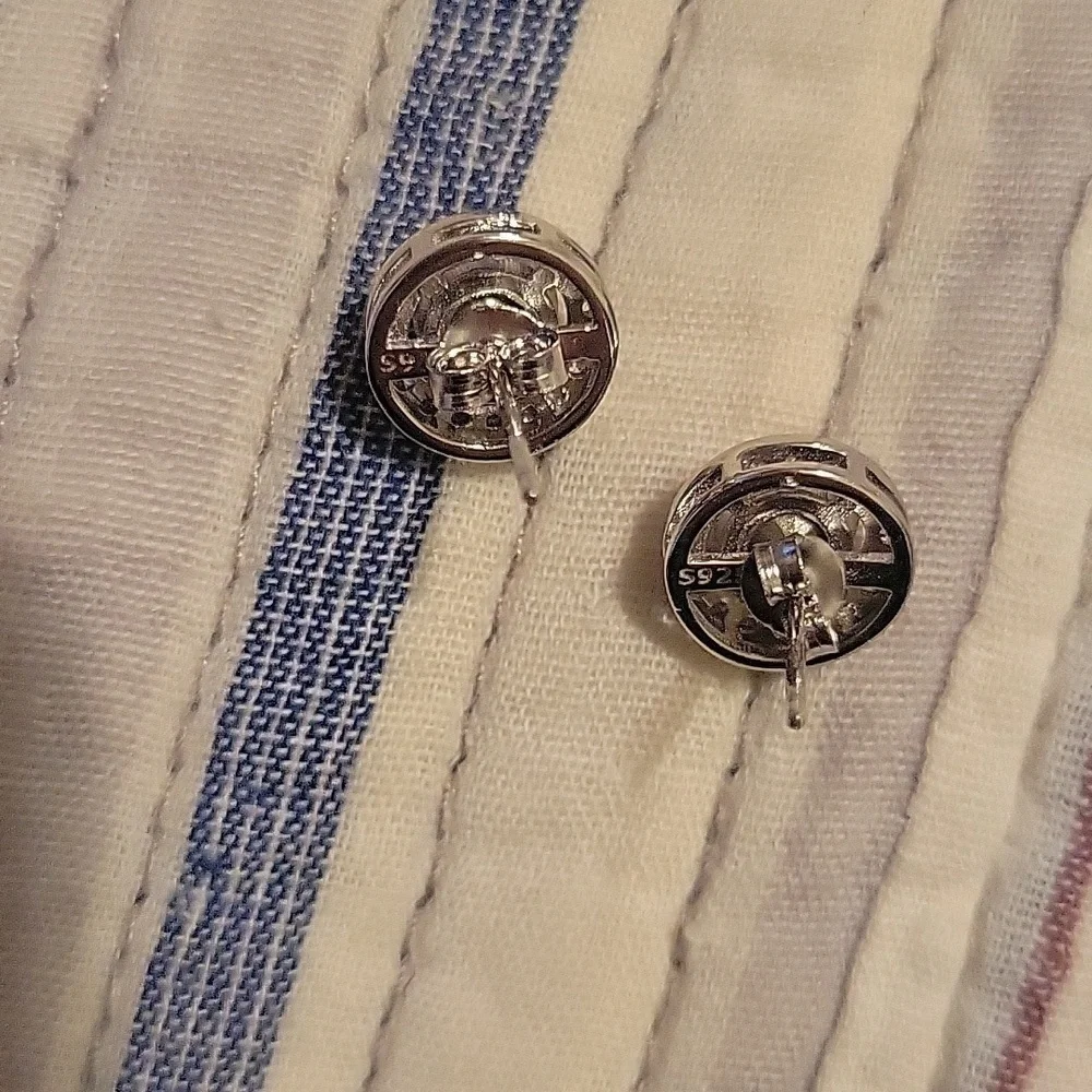 Sterling Silver Stud Earrings with‎ Amethyst Stone Accent NWOT.